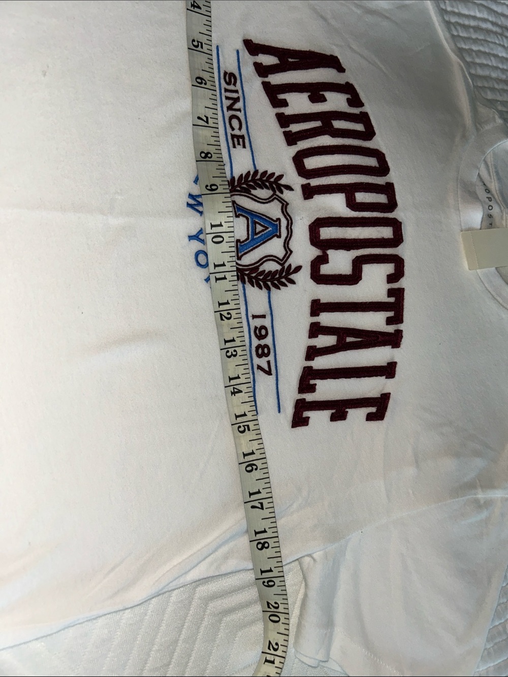 Aeropostale White Short Sleeve Tee with Burgundy and Blue Logo - Picture 6 of 8